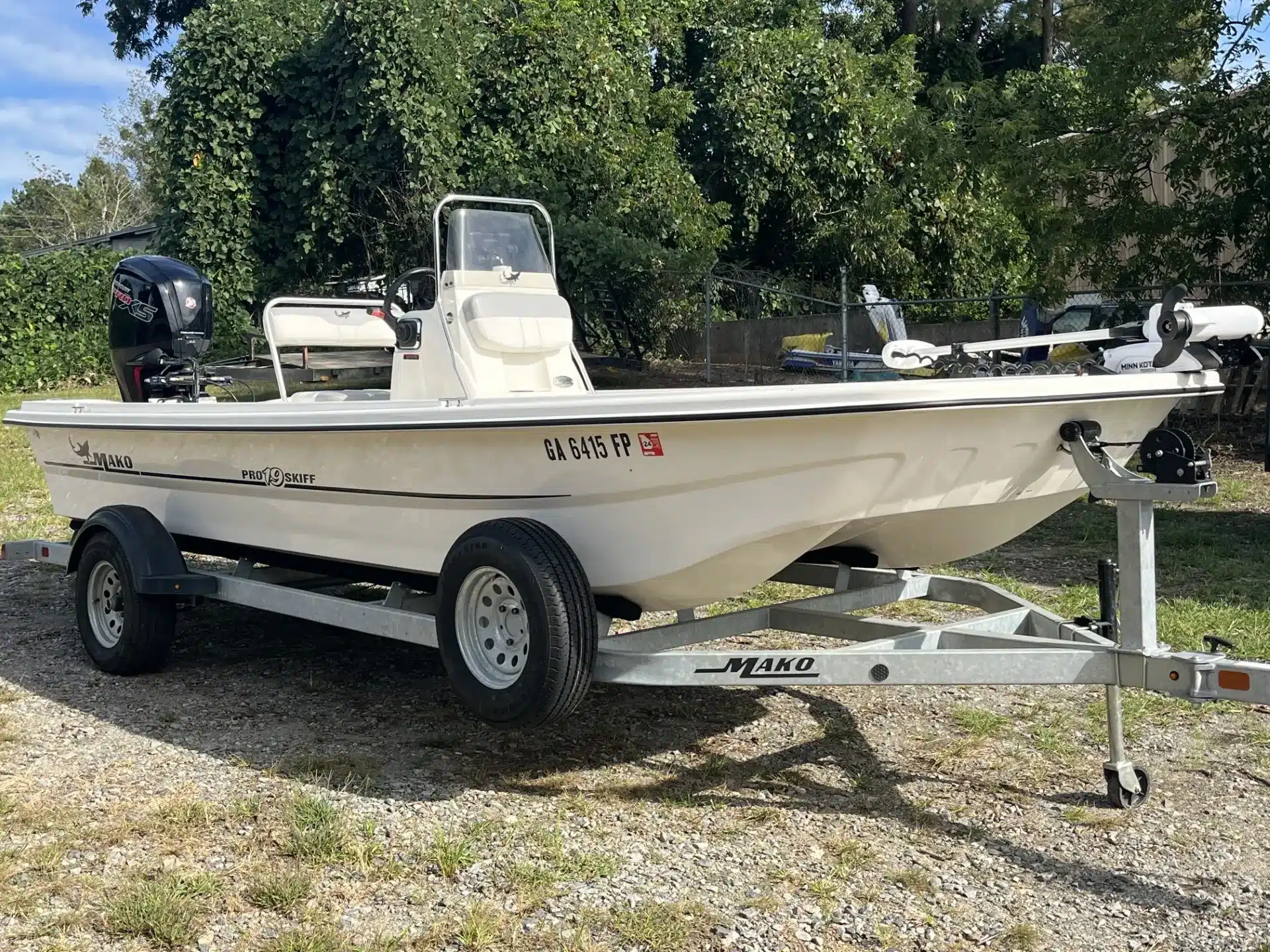2021 Mako 19 Pro Skiff Center Console APX Powersports